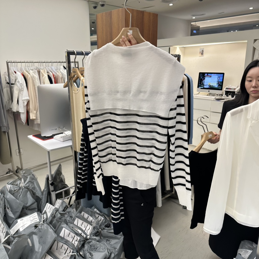 MER韓國直郵女裝新款推薦人氣26春夏針織衫含圍巾蕾絲條紋MER/ANGELO BIANCO針織衫