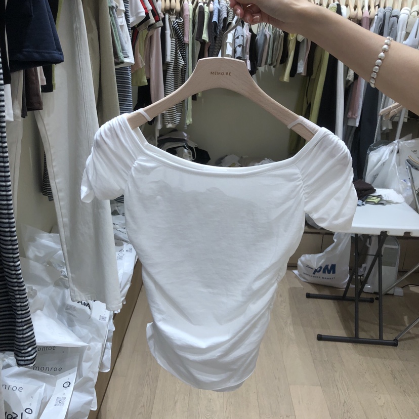 MEMOIRE韓國代購女裝新款人氣時尚職業熱賣26春夏T恤褶皺MEMOIRET恤圖色1