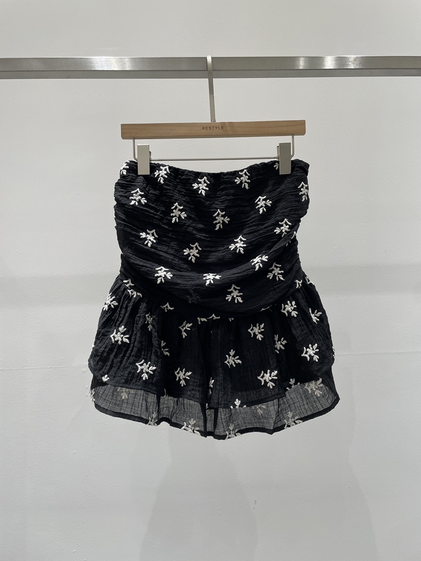 RE STYLE-Q韓國直郵女士新款時尚推薦職業吊帶背心刺繡RE STYLE吊帶/背心圖色2