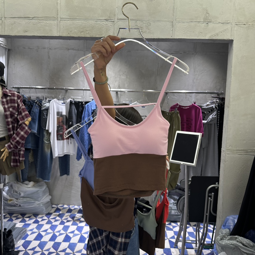 AMOUR韓國直郵女裝新品時尚休閑人氣26春夏職業吊帶背心撞色AMOUR吊帶/背心圖色3