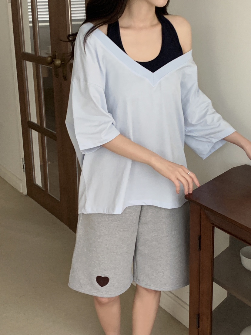 FORMSTUDIO/ATELIENNE東大門實拍韓國女士新品26春夏T恤不含內搭V領深VFORMSTUDIO/ATELIENNET恤