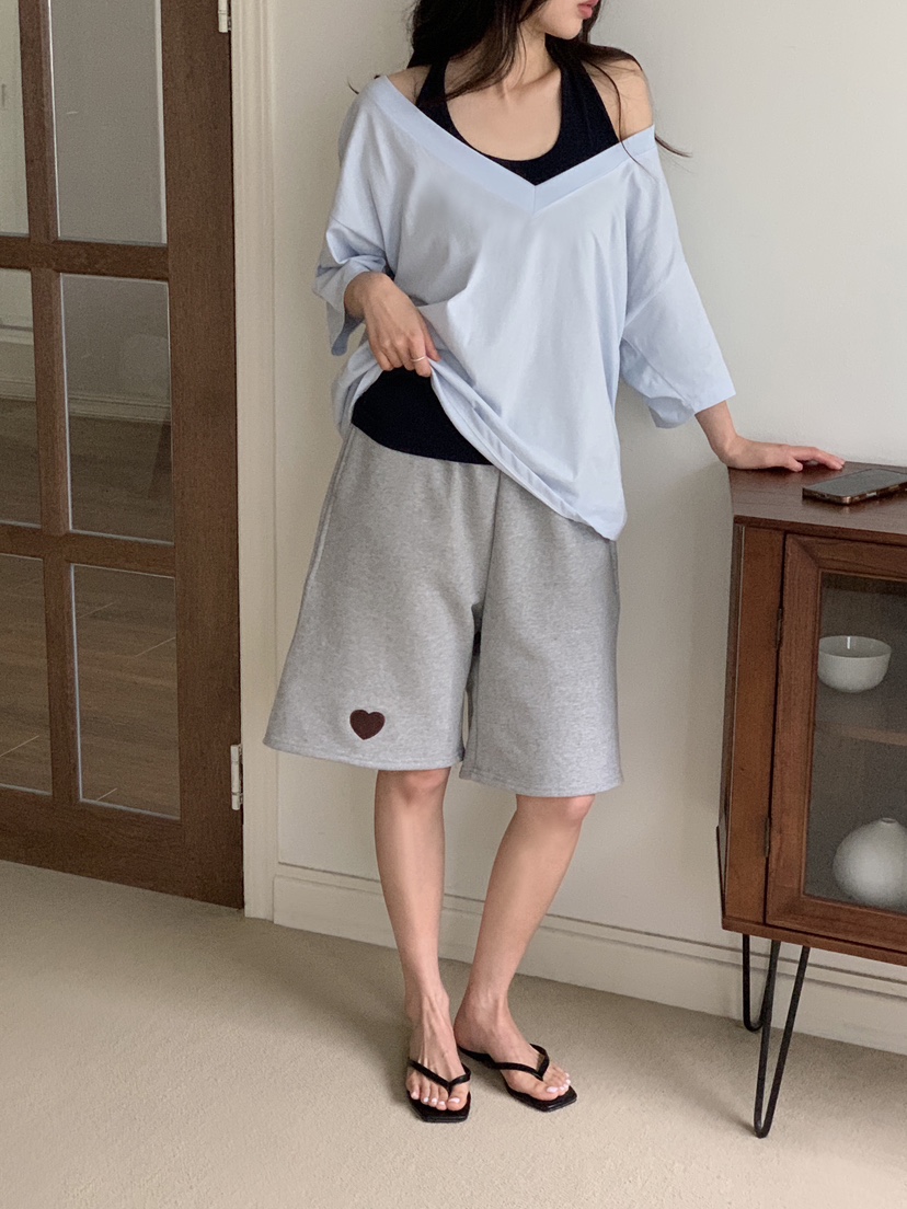 FORMSTUDIO/ATELIENNE東大門實拍韓國女士新品26春夏T恤不含內搭V領深VFORMSTUDIO/ATELIENNET恤