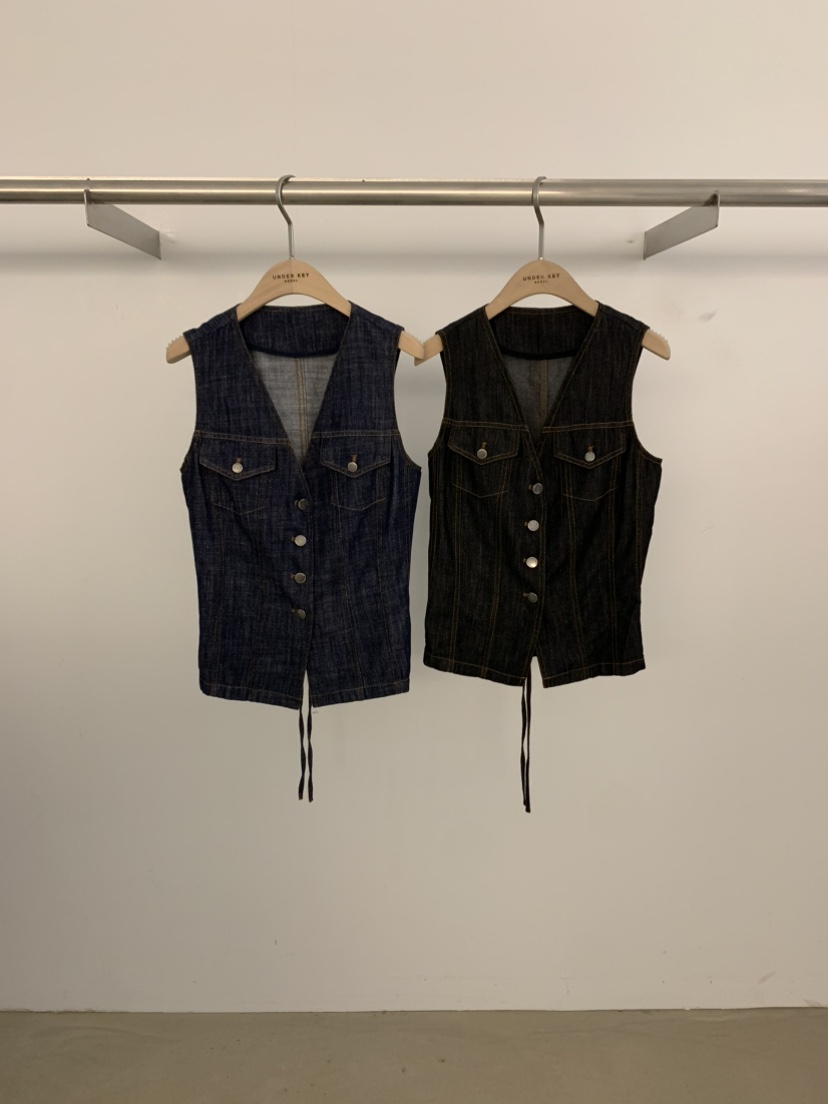 UNDER KEY韓國直郵實拍女裝新品推薦人氣職業熱賣26春夏馬甲UNDER KEY馬甲