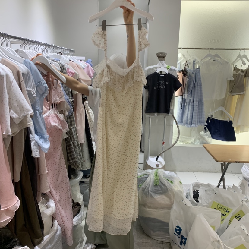 TYCHE東大門實拍韓國女裝新品職業熱賣26夏季26春夏連衣裙花朵TYCHE連衣裙圖色1