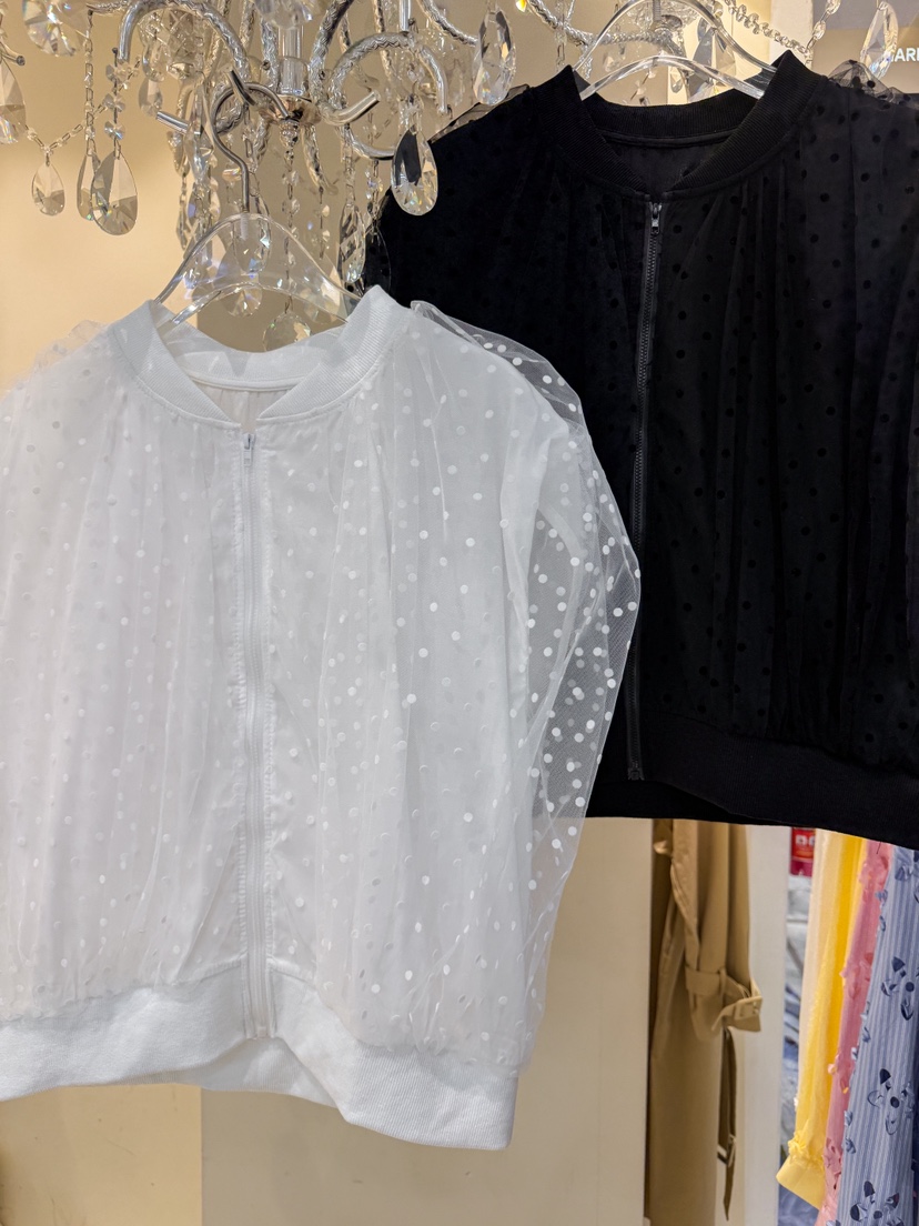 81 MARKET-L韓國東大門直郵女士新品熱賣人氣襯衫蕾絲衫81 MARKET-L襯衫/蕾絲衫