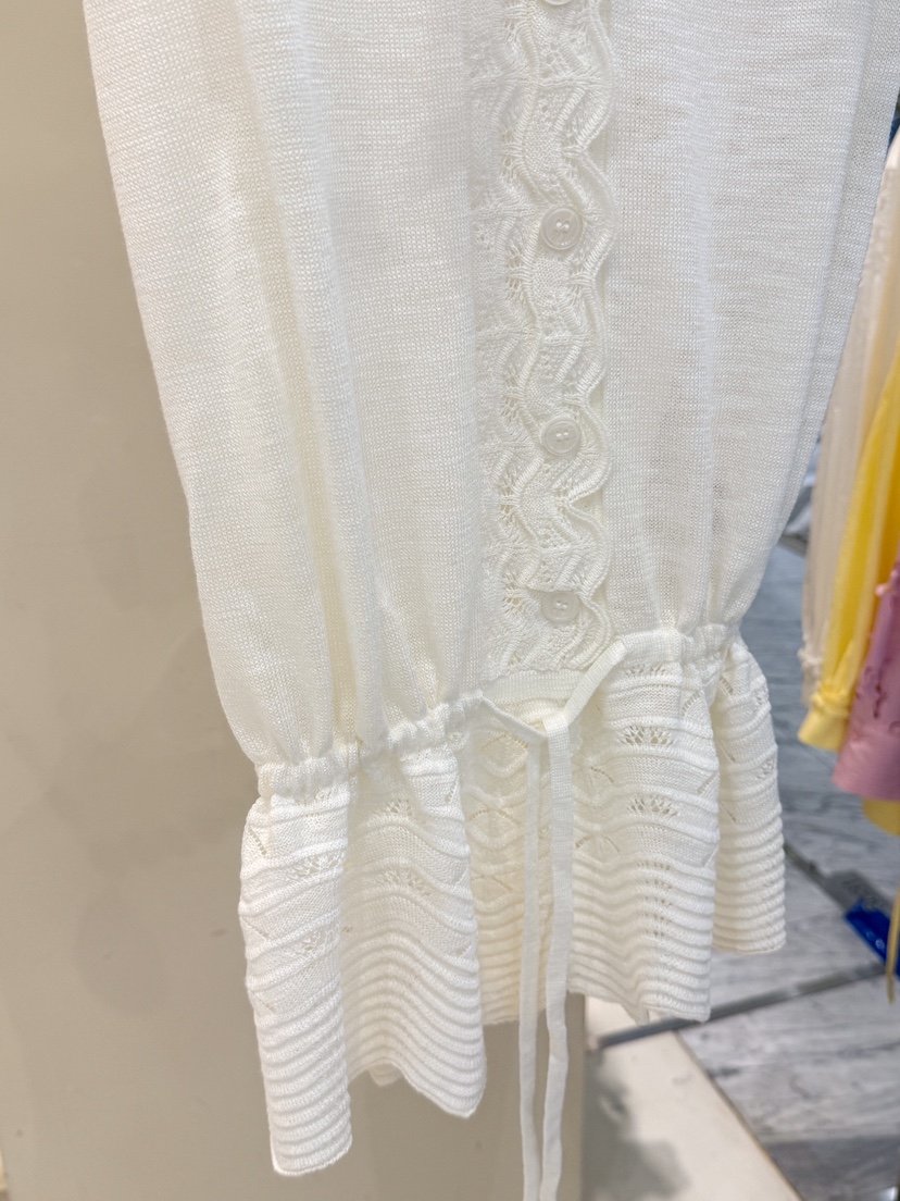 81 MARKET-L東大門實拍韓國女裝新品推薦襯衫蕾絲衫無袖針織衫81 MARKET-L襯衫/蕾絲衫