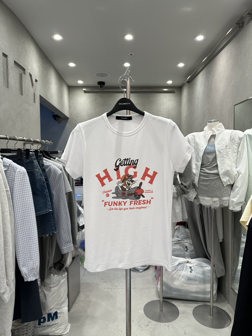 CELEBRITY-A韓國直郵女裝新款職業熱賣26夏季休閑時尚T恤CELEBRITY-AT恤圖色2