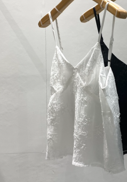 ALLVIBE韓國代購女裝新品26夏季推薦休閑26春夏人氣吊帶背心ALLVIBE吊帶/背心圖色1