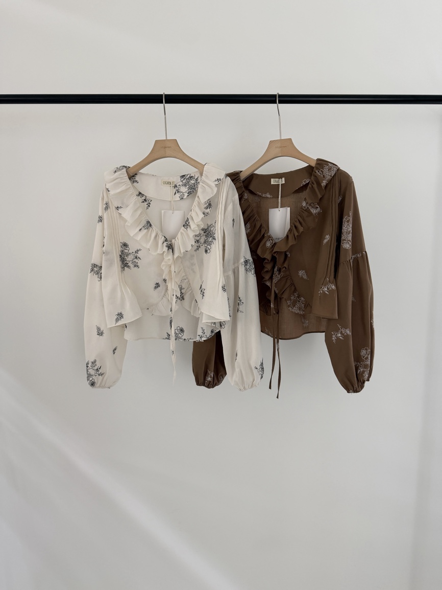 LOGARDEN韓國直郵女士新品26春夏襯衫蕾絲衫不含內搭刺繡LO GARDEN襯衫/蕾絲衫