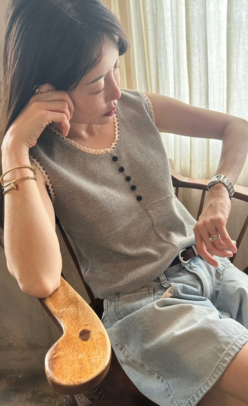GENTLE B/LOVENTINA韓國東大門直郵女士新品26春夏吊帶背心華夫格格紋GENTLE B/LOVENTINA吊帶/背心