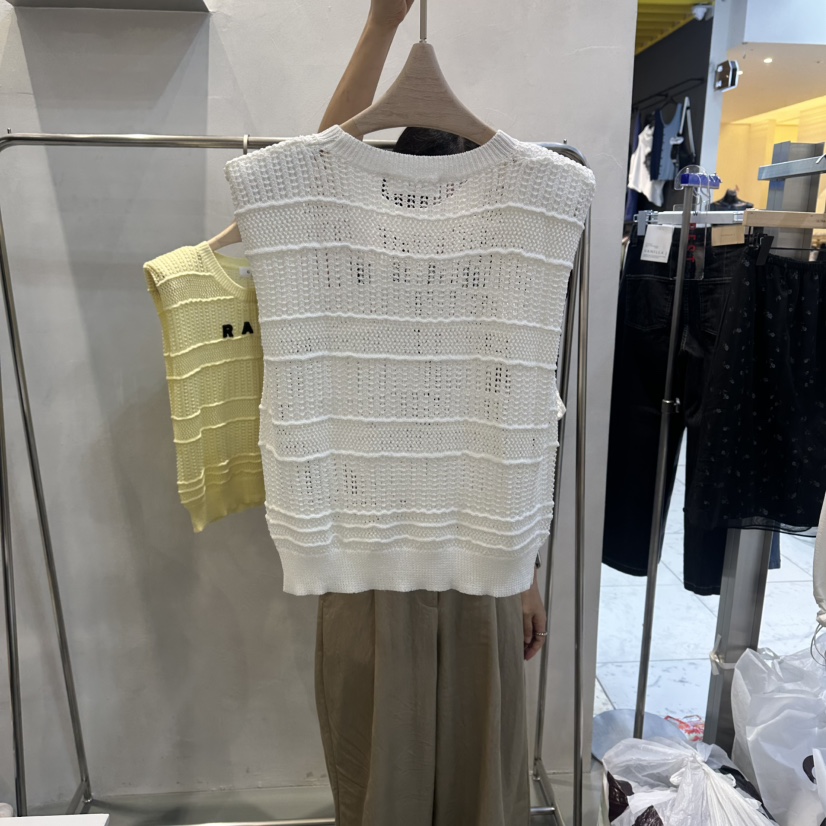 GILT韓國直郵實拍女裝新品休閑推薦時尚職業吊帶背心蕾絲GILT吊帶/背心