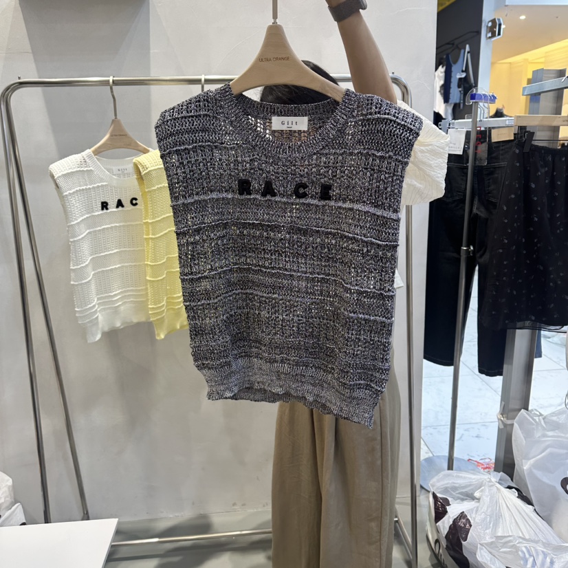 GILT韓國直郵實拍女裝新品休閑推薦時尚職業吊帶背心蕾絲GILT吊帶/背心圖色3