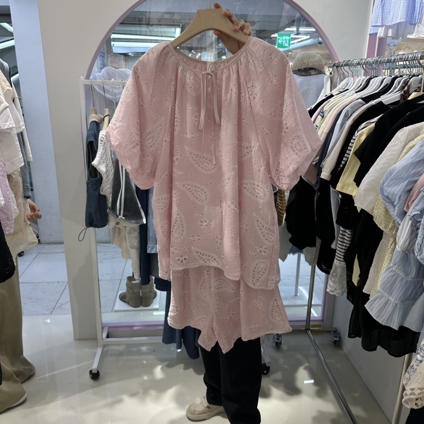 JH.STUDIO-Q東大門實拍韓國女裝新款休閑套裝刺繡套裝蕾絲JH.STUDIO-Q套裝圖色1