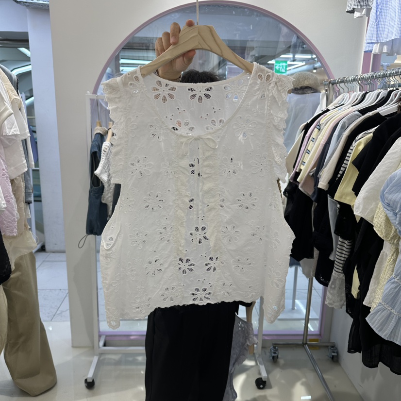 JH.STUDIO-Q韓國東大門直郵女士新品26夏季吊帶背心不含內搭蕾絲花JH.STUDIO-Q吊帶/背心圖色1
