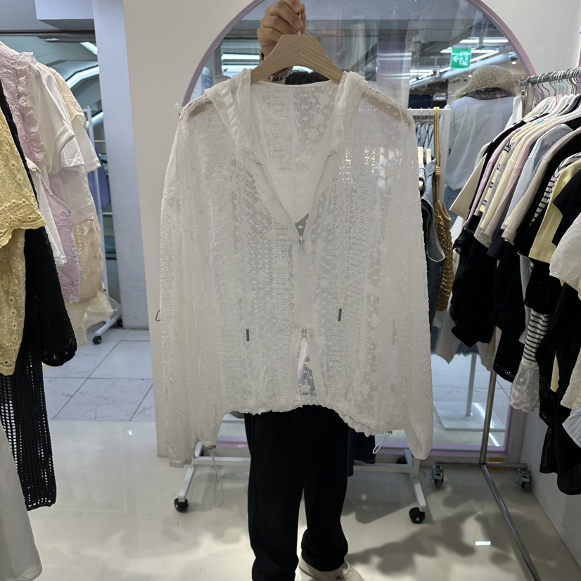 JH.STUDIO-Q韓國直郵女裝新品人氣襯衫蕾絲衫刺繡蕾絲連帽JH.STUDIO-Q襯衫/蕾絲衫圖色1