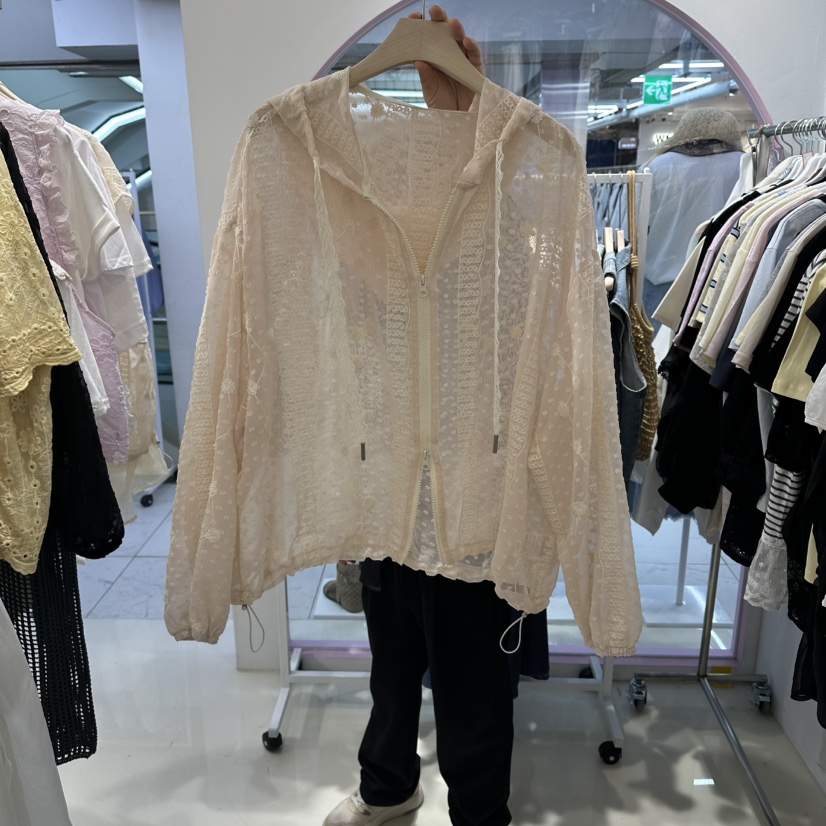 JH.STUDIO-Q韓國直郵女裝新品人氣襯衫蕾絲衫刺繡蕾絲連帽JH.STUDIO-Q襯衫/蕾絲衫圖色2