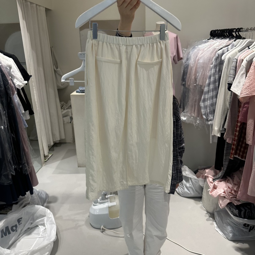 LORING RE I韓國直郵女士新品推薦時尚人氣半身裙中短裙LORING RE-I/BARE半身裙/中短裙