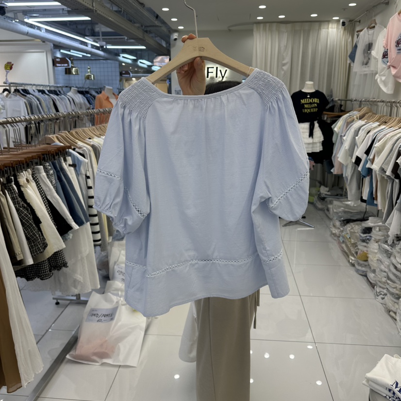 FLYFLY/LULULALLA/LIVE東大門實拍韓國女士新品推薦襯衫蕾絲衫泡泡袖FLYFLY/LULULALLA/LIVE襯衫/蕾絲衫