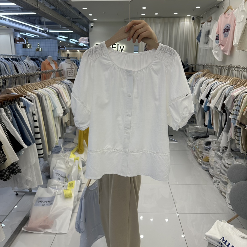 FLYFLY/LULULALLA/LIVE東大門實拍韓國女士新品推薦襯衫蕾絲衫泡泡袖FLYFLY/LULULALLA/LIVE襯衫/蕾絲衫圖色2