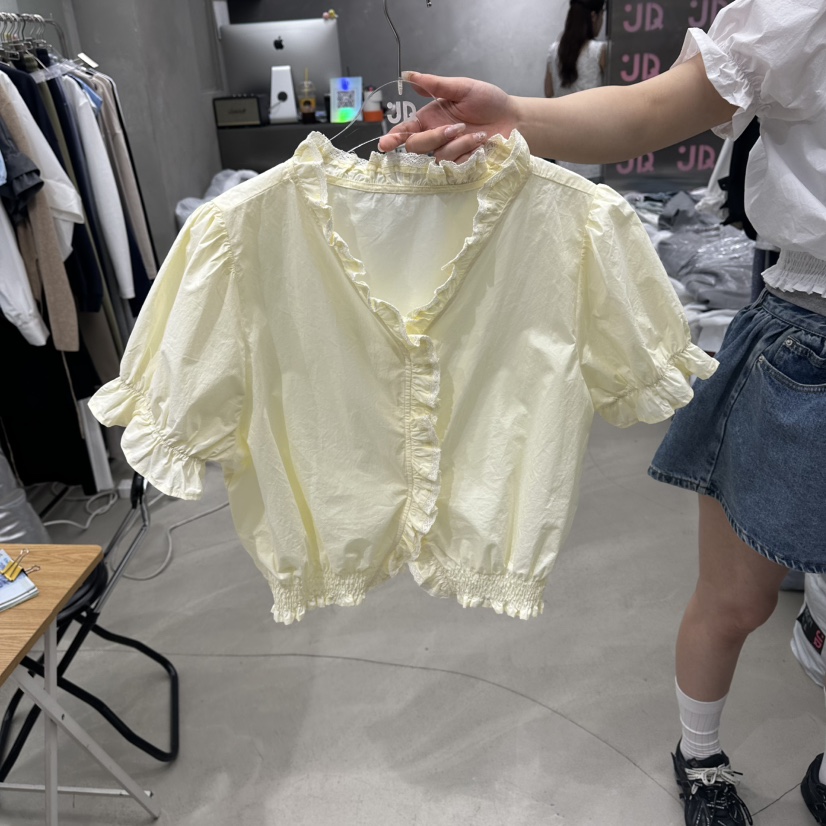 JUDYQUE韓國東大門代購女裝新品時尚人氣26夏季襯衫蕾絲衫褶皺JUDYQUE襯衫/蕾絲衫圖色2