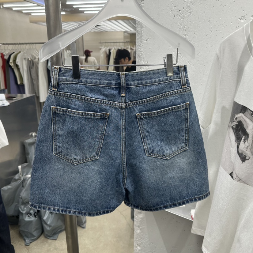 HELVETICA韓國直郵女裝新品26春夏推薦熱賣26夏季職業短褲HELVETICA短褲