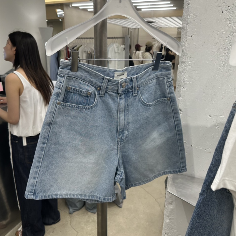 HELVETICA韓國直郵女裝新品26春夏推薦熱賣26夏季職業短褲HELVETICA短褲圖色1淺色