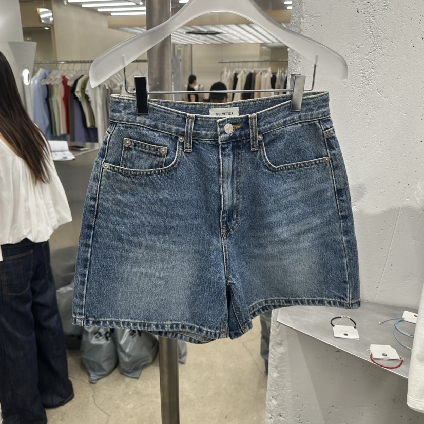 HELVETICA韓國直郵女裝新品26春夏推薦熱賣26夏季職業短褲HELVETICA短褲圖色2深色