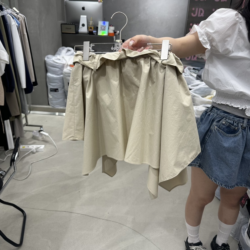 JUDYQUE韓國直郵女裝新品26春夏時尚推薦襯衫蕾絲衫不對稱JUDYQUE襯衫/蕾絲衫