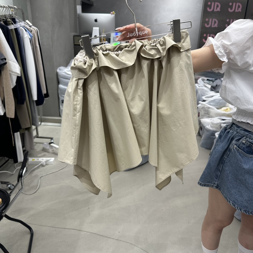 JUDYQUE韓國直郵女裝新品26春夏時尚推薦襯衫蕾絲衫不對稱JUDYQUE襯衫/蕾絲衫圖色2