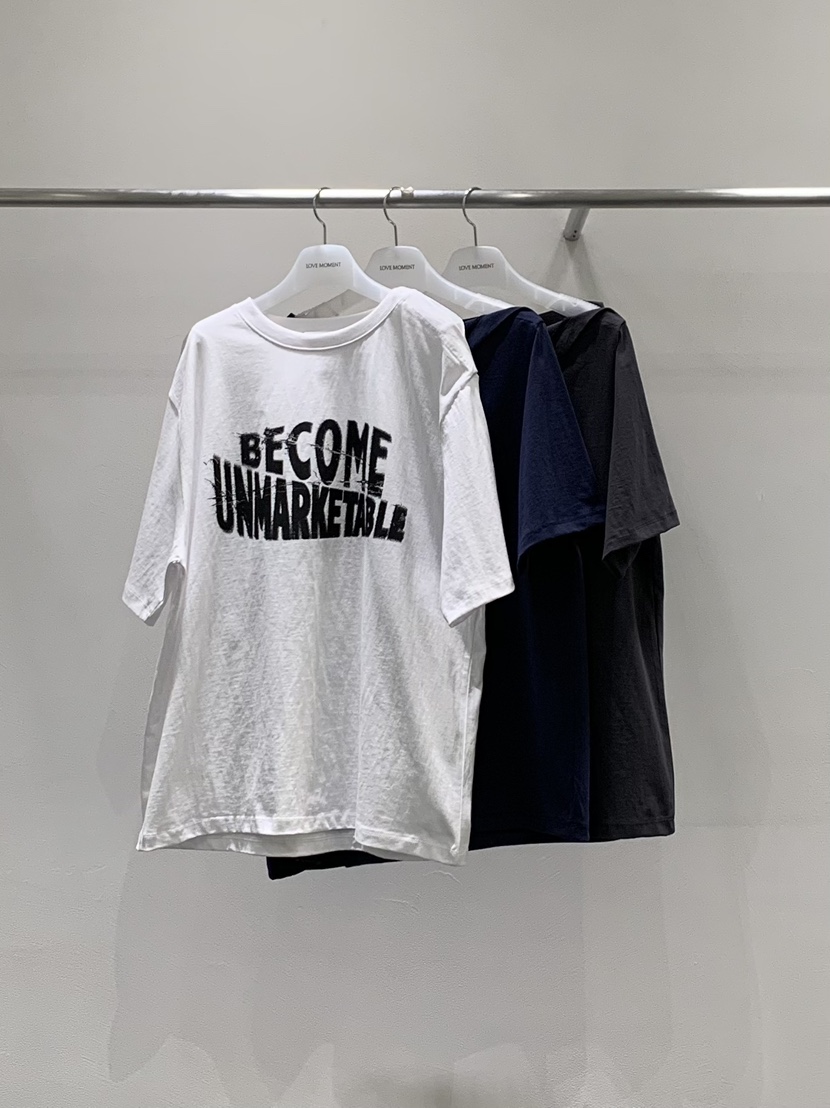 LOVE MOMENT韓國東大門直郵女士新品時尚人氣休閑推薦T恤LOVE MOMENTT恤