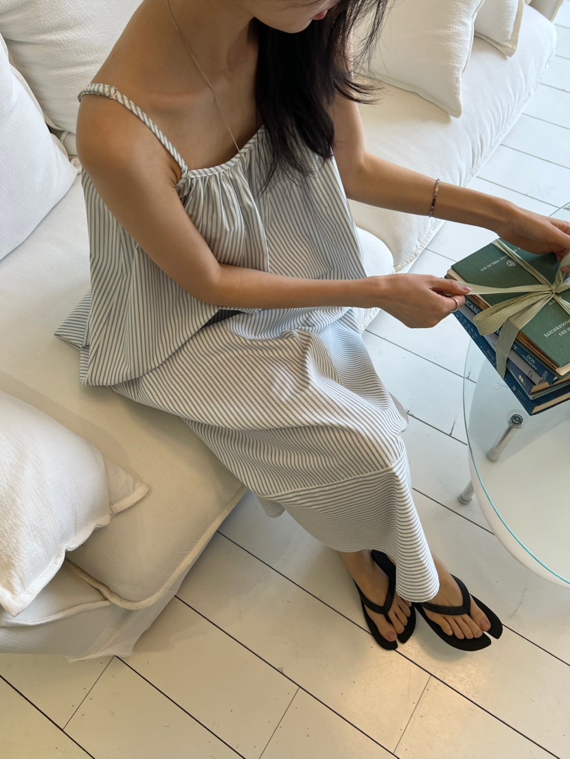 ME MO東大門實拍韓國女士新品推薦職業人氣26春夏連衣裙ME MO連衣裙