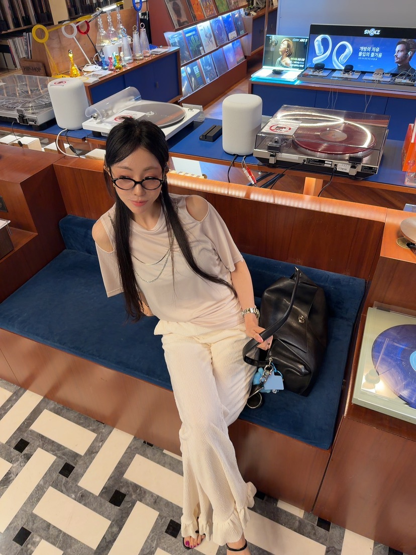 PALETTE-Q韓國東大門直郵女裝新款職業推薦時尚熱賣人氣T恤PALETTE-QT恤