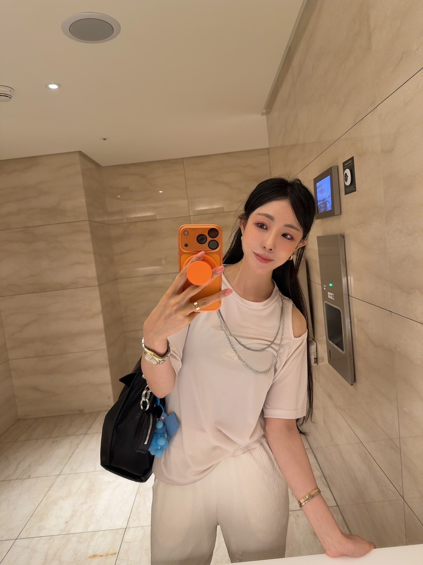 PALETTE-Q韓國東大門直郵女裝新款職業推薦時尚熱賣人氣T恤PALETTE-QT恤