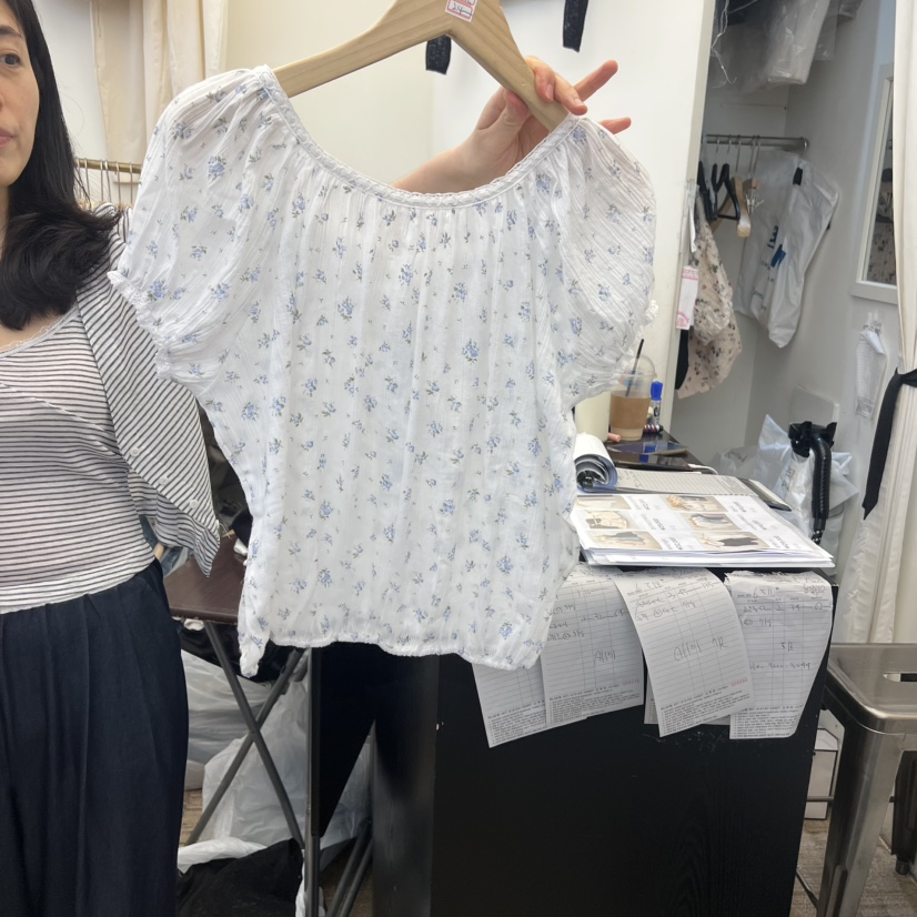 BEEN-A韓國直郵女裝新品人氣26夏季時尚推薦26春夏T恤U領花朵BEEN-AT恤