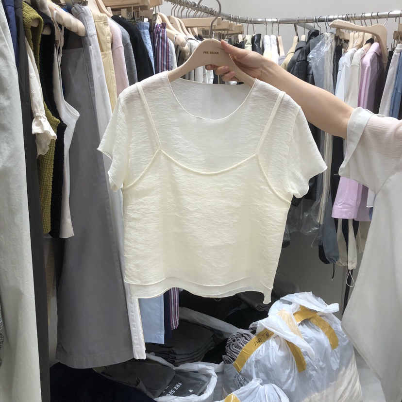 FRE韓國東大門直郵女士新品人氣推薦時尚職業T恤假兩件絲綢FRE SEOULT恤圖色2