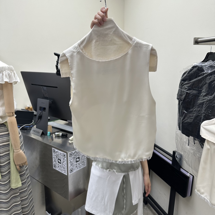 AMOEBA韓國直郵女士新款職業時尚熱賣26春夏襯衫蕾絲衫V領柔軟AMOEBA襯衫/蕾絲衫