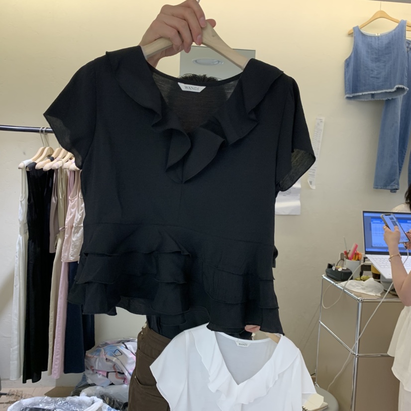 W AND J韓國直郵實拍女裝新款休閑襯衫蕾絲衫荷葉邊多層W AND J襯衫/蕾絲衫圖色2