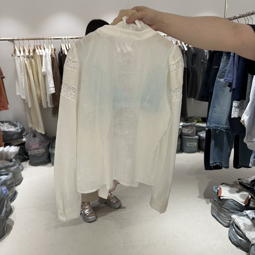CONNAUGHT/DAILYJUD韓國東大門直郵女士新品時尚襯衫蕾絲衫不含內搭CONNAUGHT/DAILYJUD襯衫/蕾絲衫