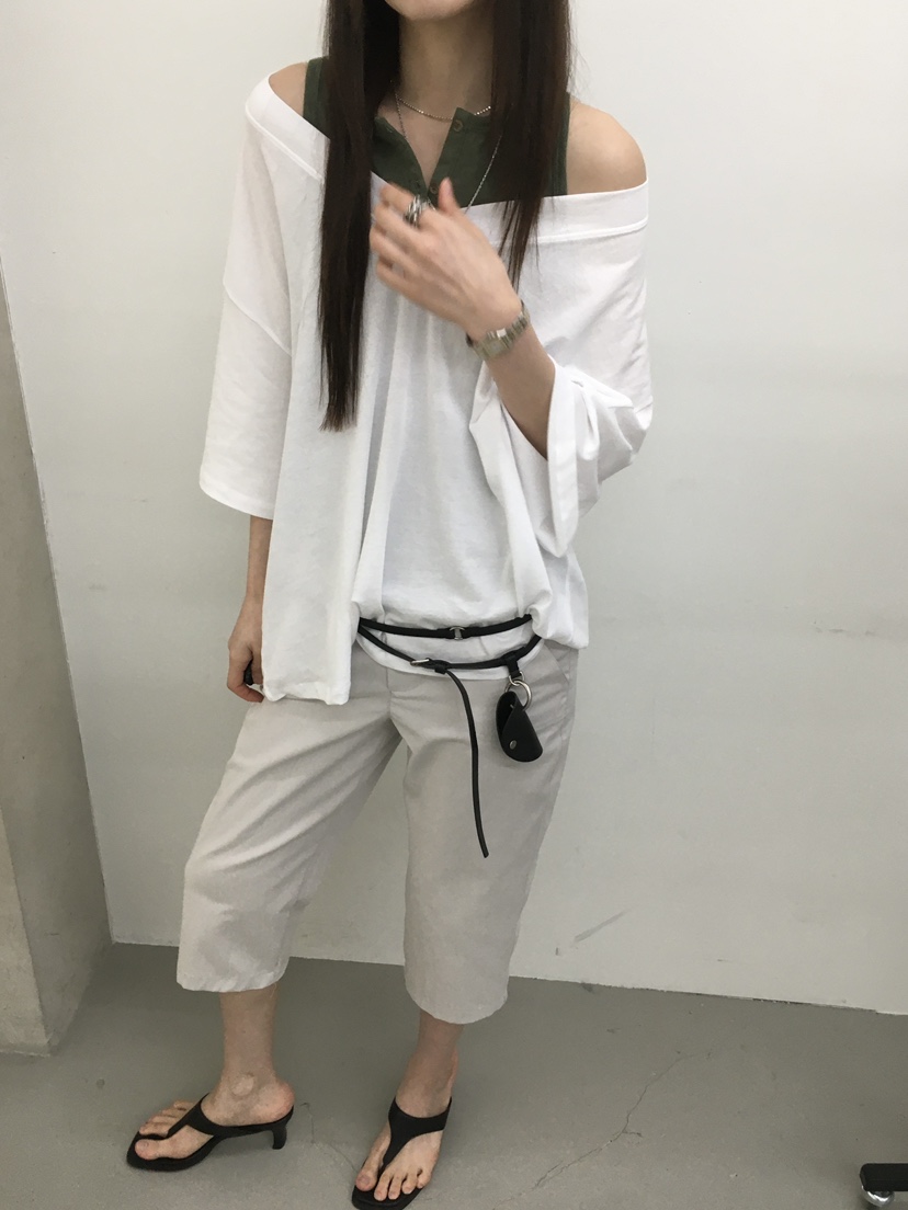 MINIMUZE韓國直郵實拍女士新品休閑推薦時尚人氣26夏季T恤V領MINIMUZET恤