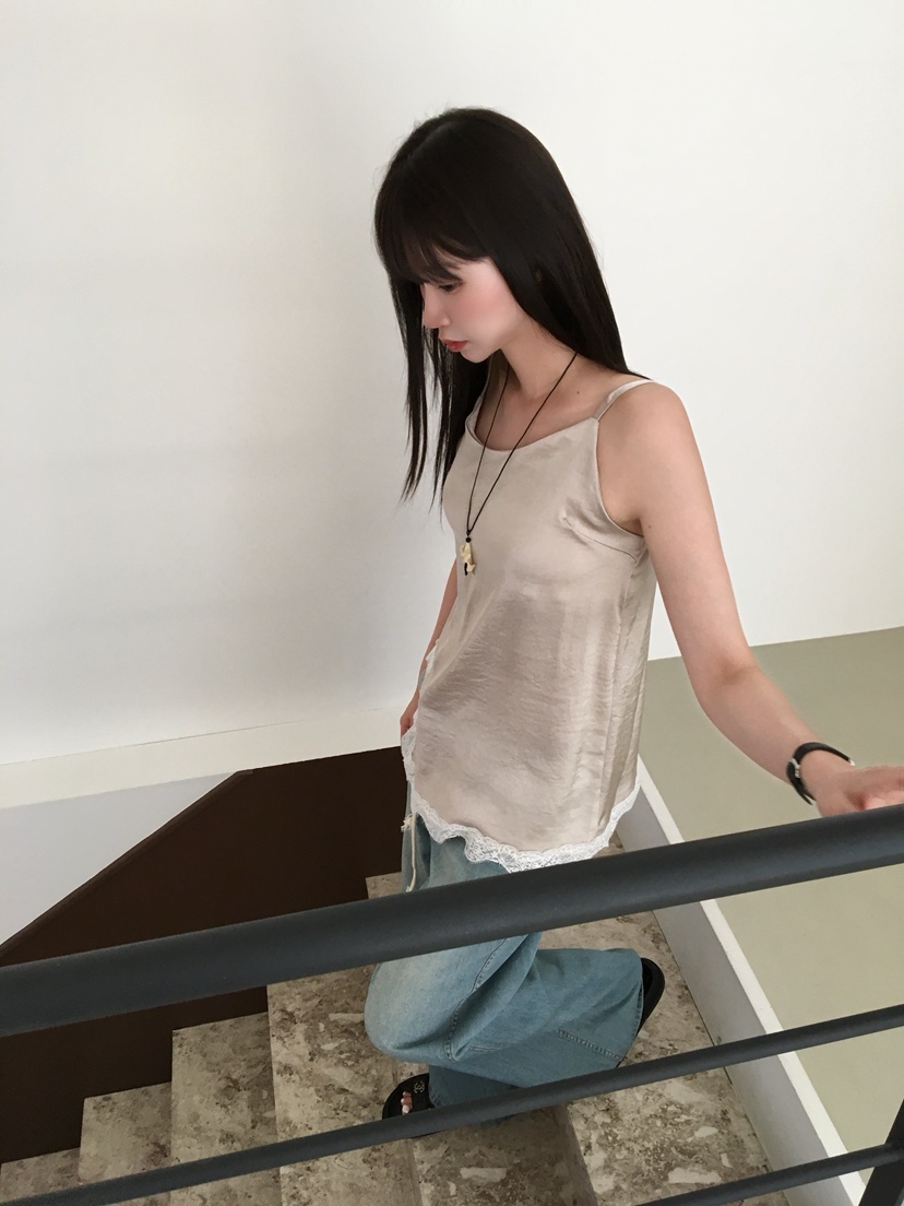 LEGACY韓國代購女裝新品人氣推薦職業26夏季吊帶背心蕾絲開衩LEGACY吊帶/背心