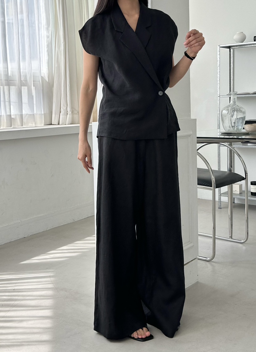 LE VASE韓國直郵女裝新品休閑熱賣推薦26夏季時尚26春夏馬甲LE VASE馬甲
