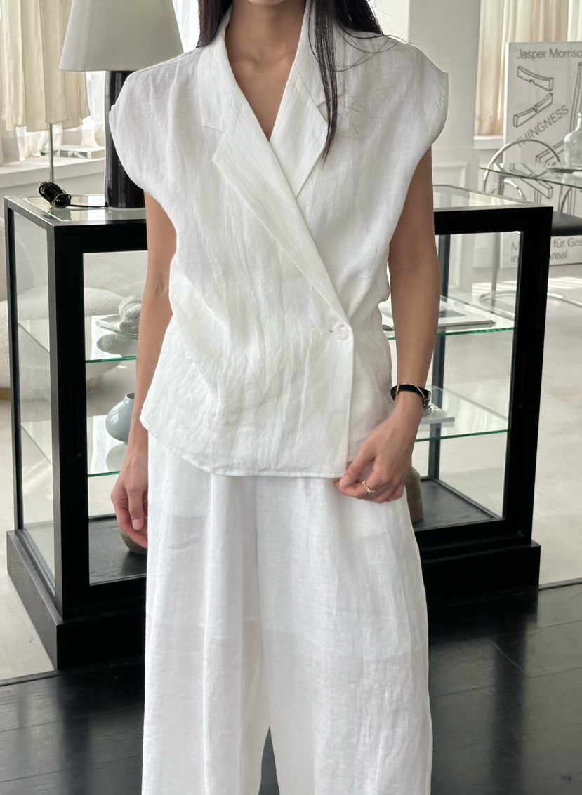 LE VASE韓國直郵女裝新品休閑熱賣推薦26夏季時尚26春夏馬甲LE VASE馬甲圖色2