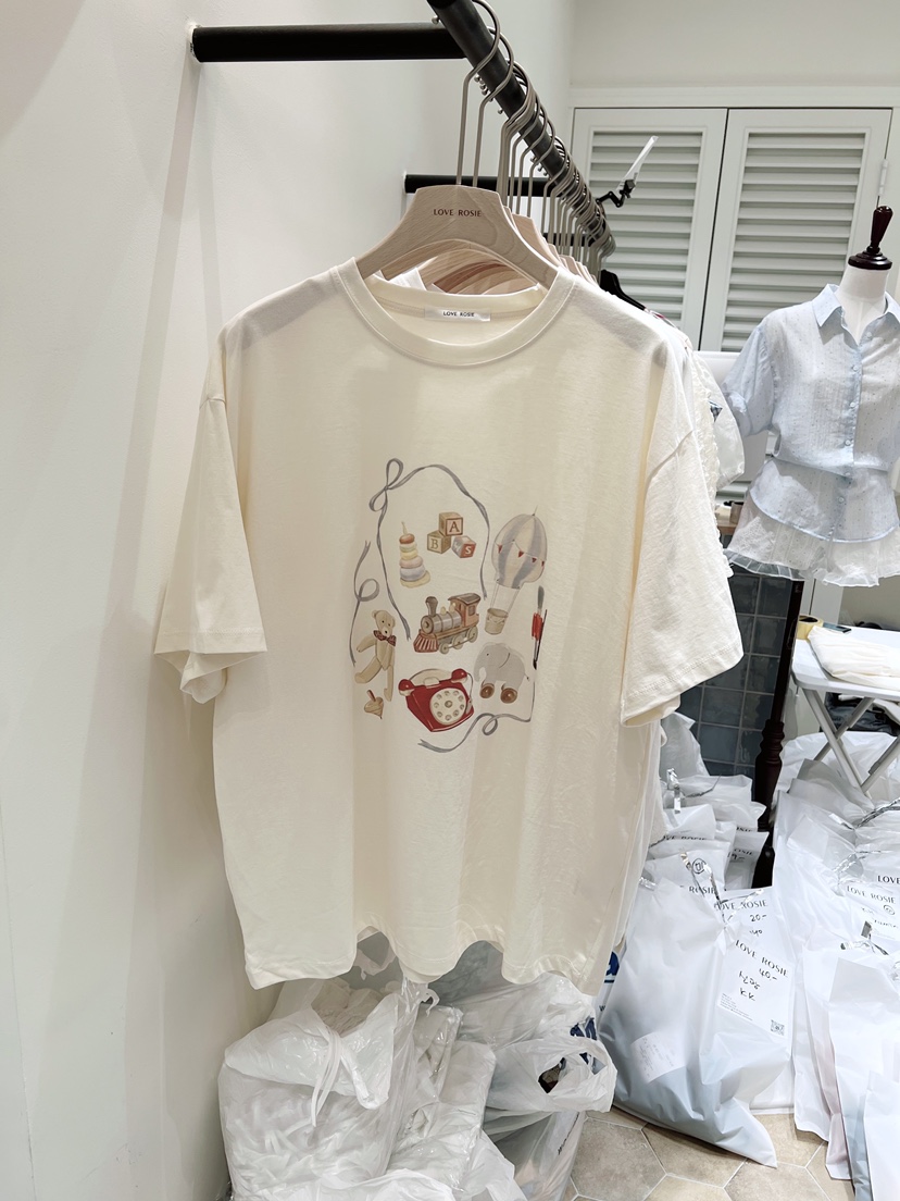 LOVE ROSIE韓國直郵女裝新品人氣熱賣職業休閑26春夏T恤LOVE ROSIET恤圖色2