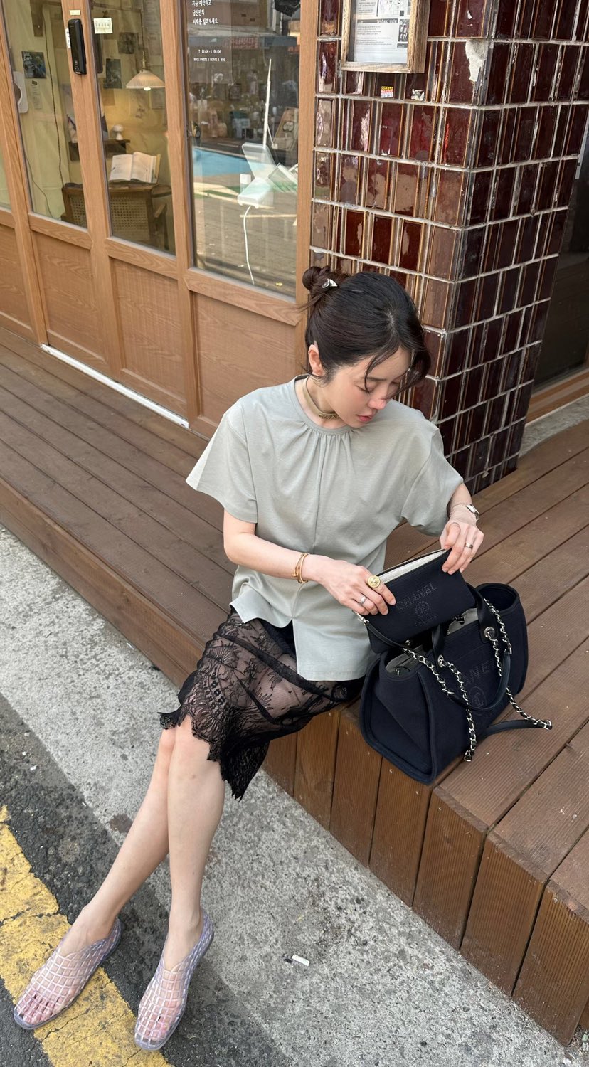 GENTLE B/LOVENTINA韓國直郵女士新款休閑推薦職業T恤褶皺GENTLE B/LOVENTINAT恤