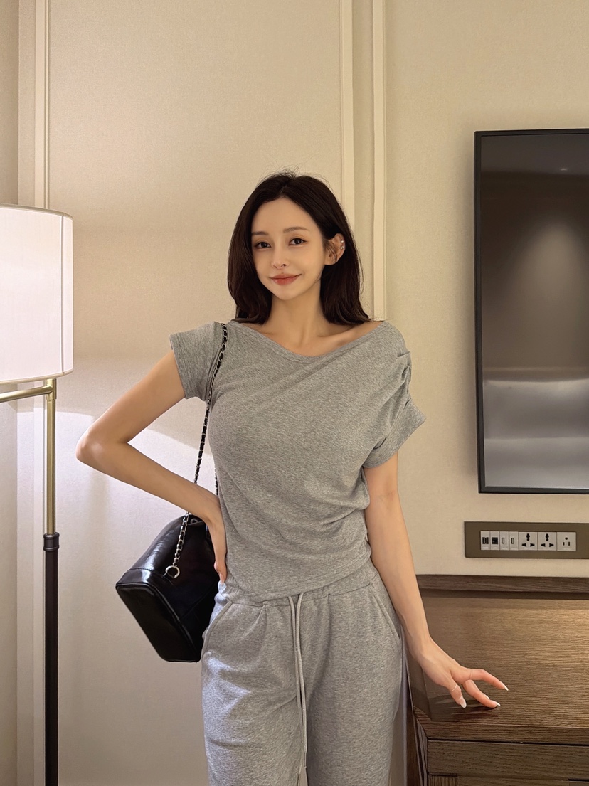 CLOTH韓國直郵女士新款推薦熱賣職業26夏季人氣套裝不對稱CLOTH套裝