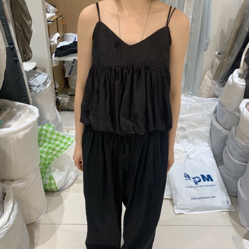 HOWFF韓國直郵實拍女裝新品26夏季26春夏時尚推薦吊帶背心HOWFF吊帶/背心圖色1