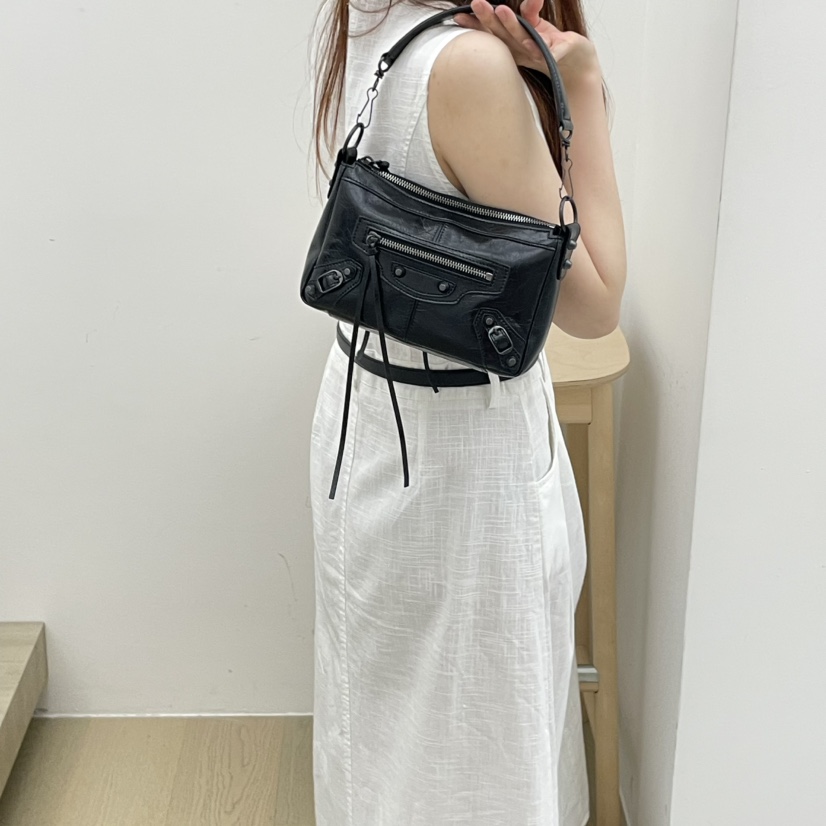 J PLACE韓國直郵實拍女士新款時尚26夏季人氣熱賣手提包J PLACE手提包