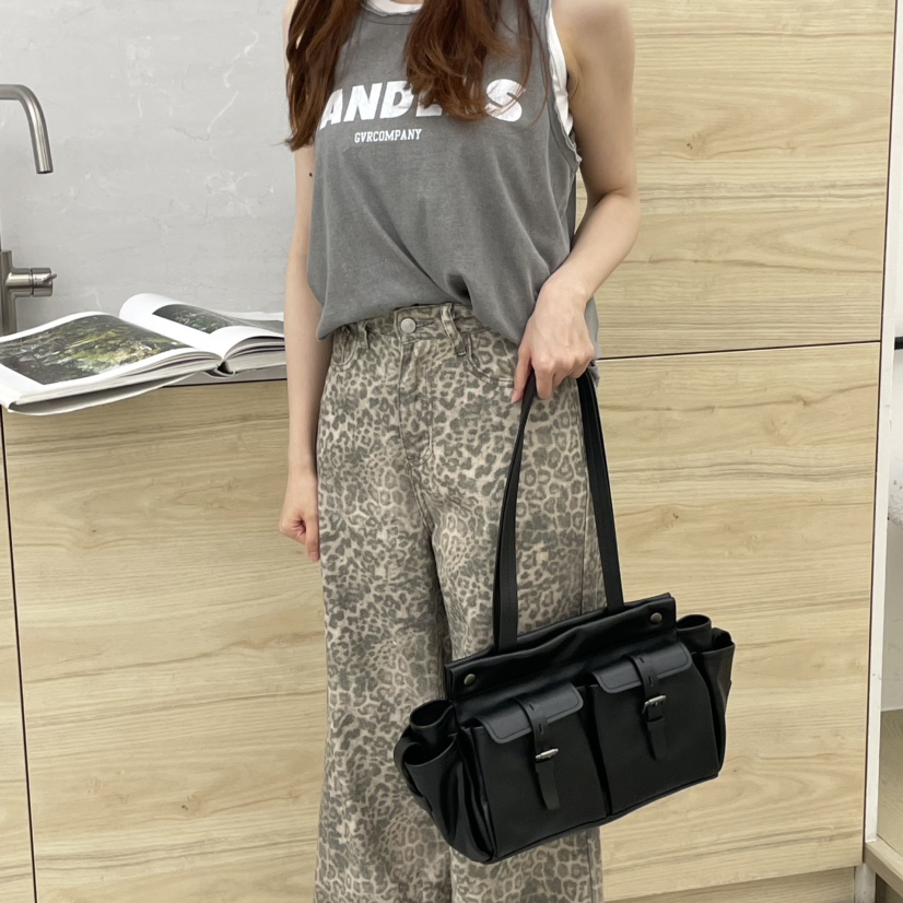 J PLACE韓國代購女裝新品26夏季休閑26春夏推薦單肩斜跨包J PLACE單肩/斜跨包