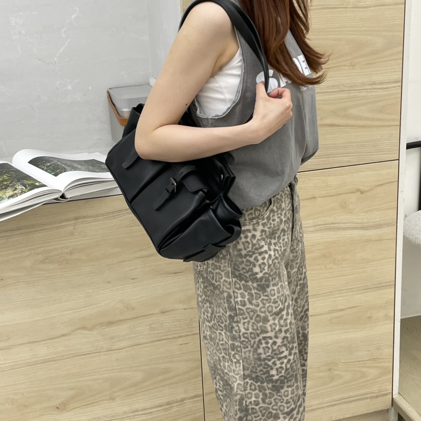 J PLACE韓國代購女裝新品26夏季休閑26春夏推薦單肩斜跨包J PLACE單肩/斜跨包