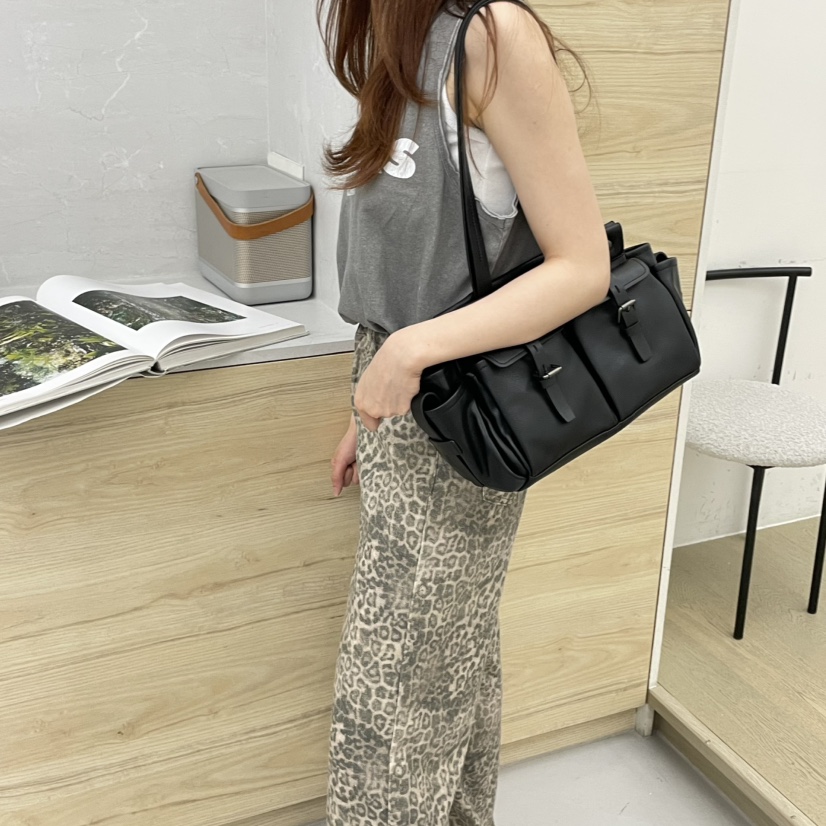 J PLACE韓國代購女裝新品26夏季休閑26春夏推薦單肩斜跨包J PLACE單肩/斜跨包